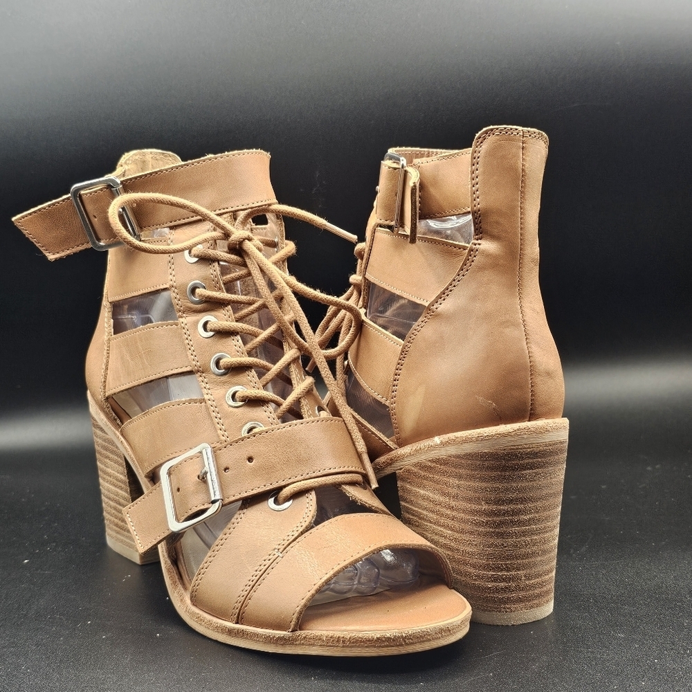 Steve Madden Jackson Lace-Up Sandals